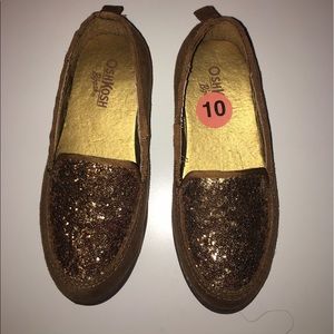 New never worn gold flats
