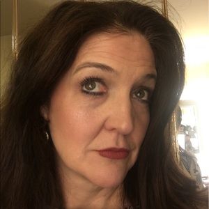 Meet your Posher, Bernadette