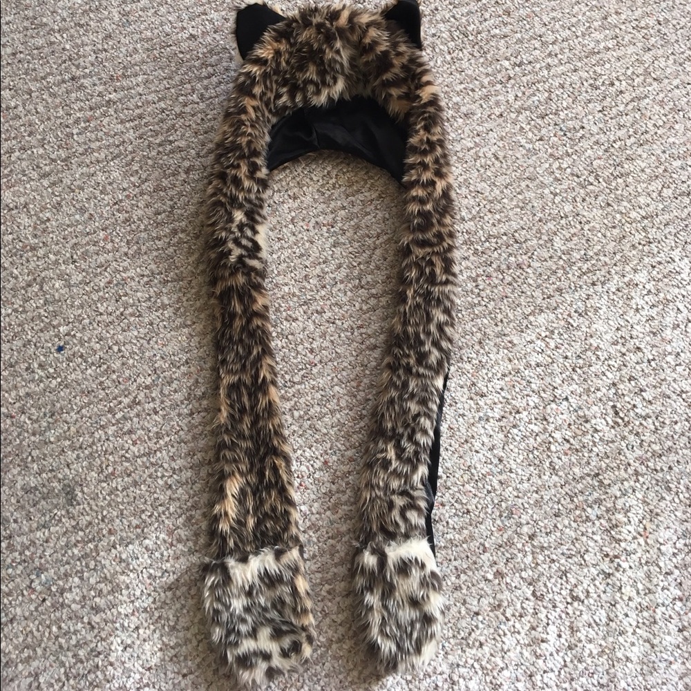 Leopard Faux fur Hat with attached scarf &mittens