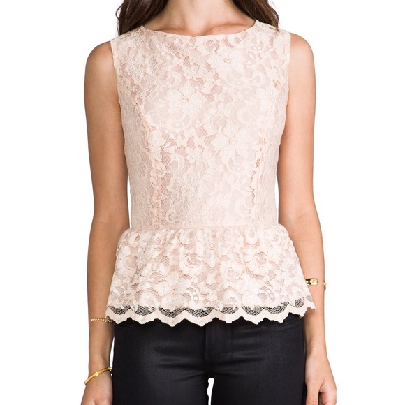 MICHAEL STARS CHAMPAGNE LACE PEPLUM TOP - Picture 4 of 6
