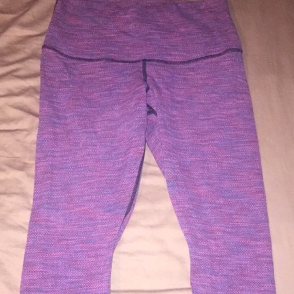 Lululemon crops size 8