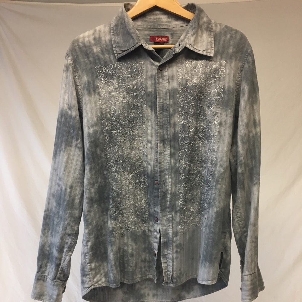 Beautiful (shades of grey) men's dress shirt