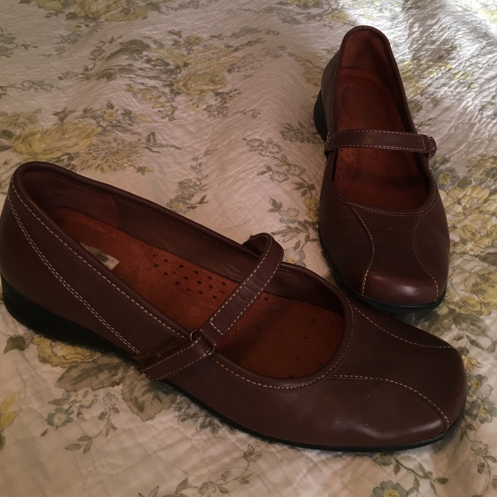 St. John's Bay shoes