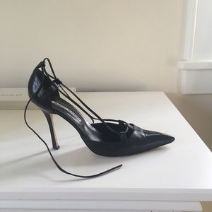 Vintage Manolo Blahnik Corinaldi Black pumps