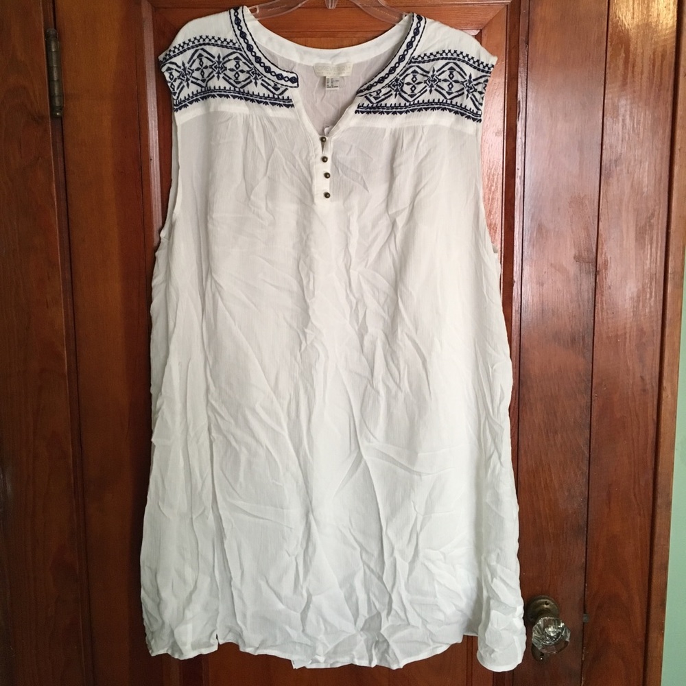 Really cute, long tunic