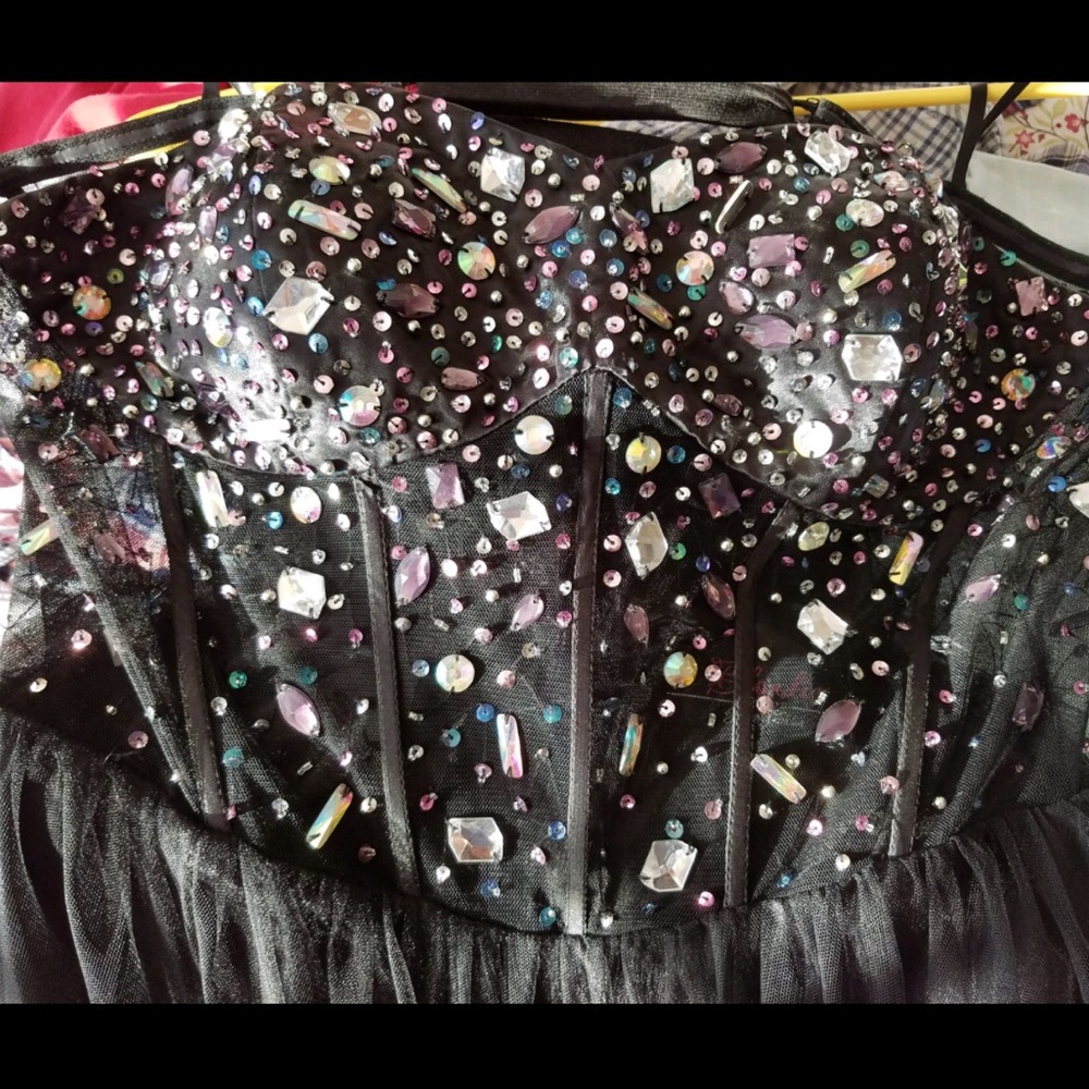 Black prom dress