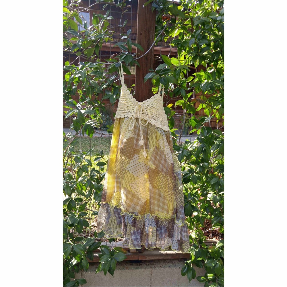 Vtg cute patch pattern lace yellow knitted dress