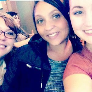 Meet your Posher, Destinee