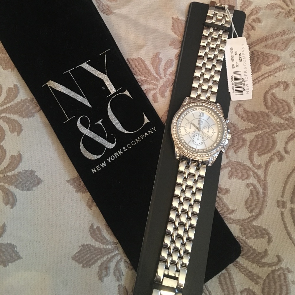 BRAND NEW New York & Company watch