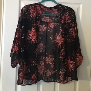 Kimono top Black with red floral patter