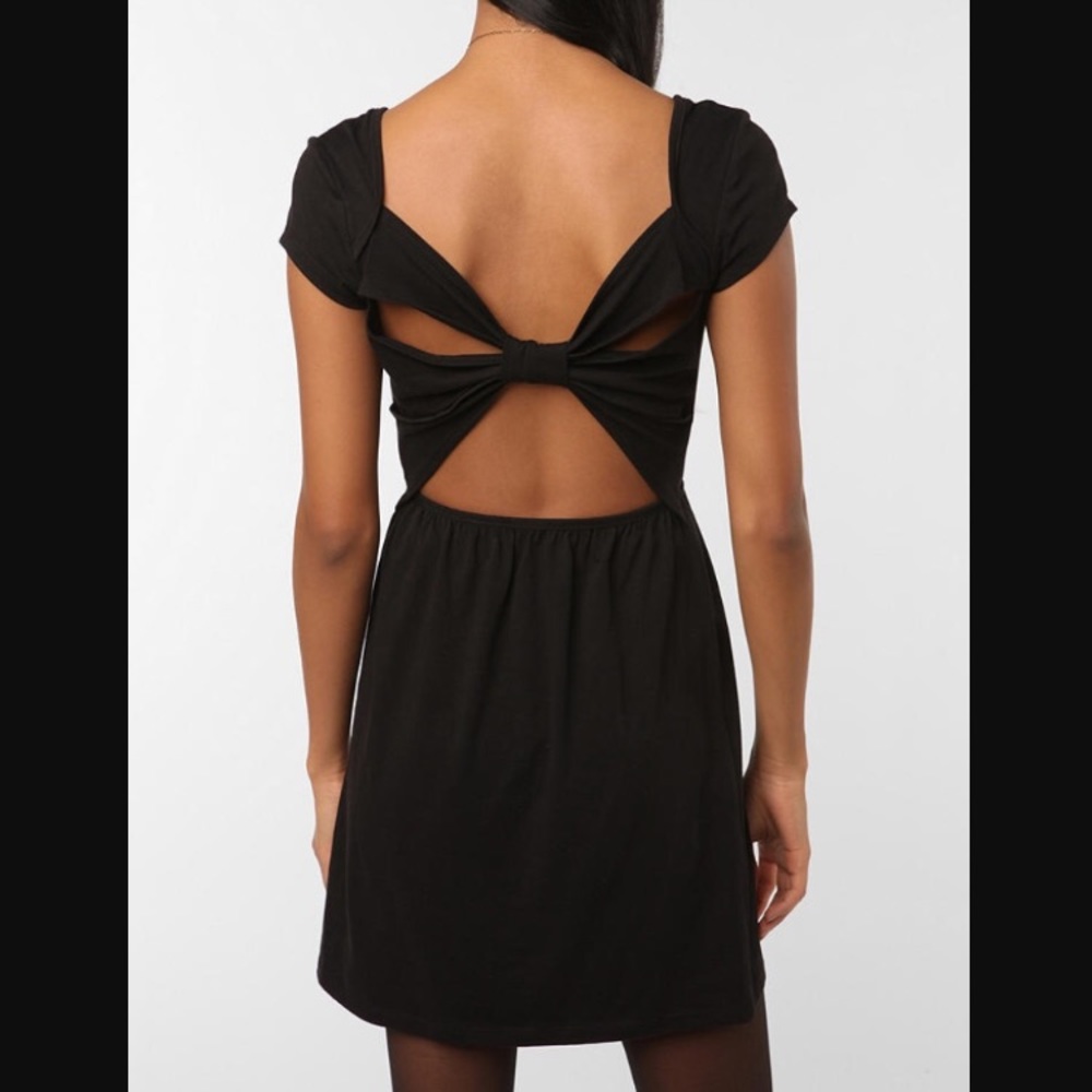 Sparkle & Fade black bow back dress. Medium