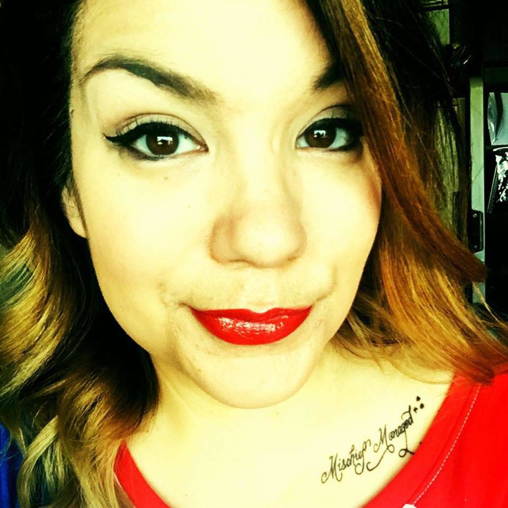 Meet your Posher, Nicole