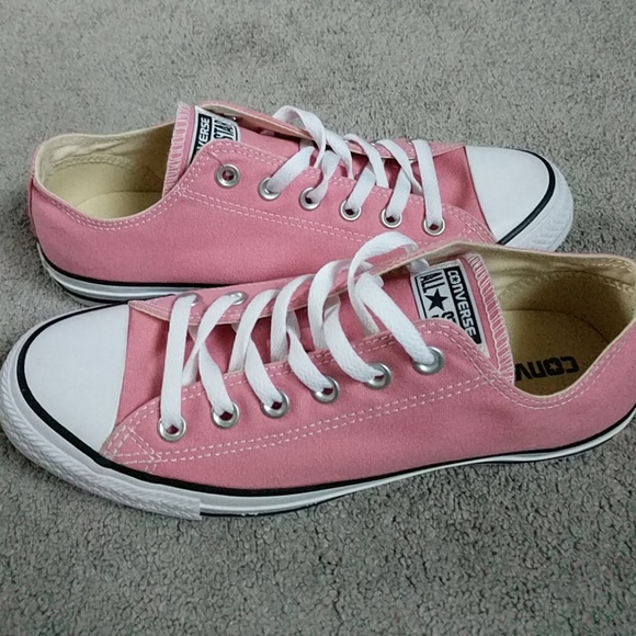 dusty pink converse