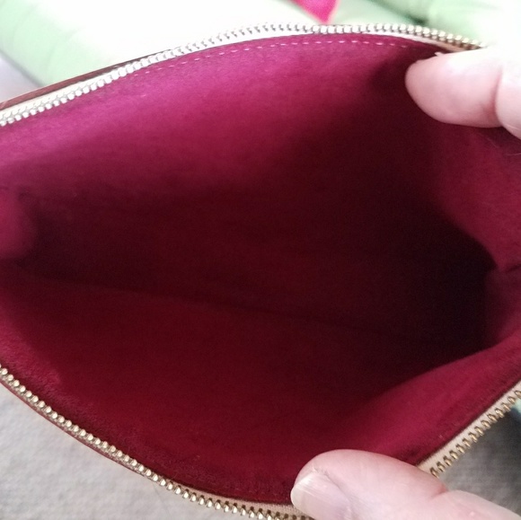 🌼🌷SOLD/ Authentic Louis Vuitton pochette🌷🌼 - Picture 2 of 6