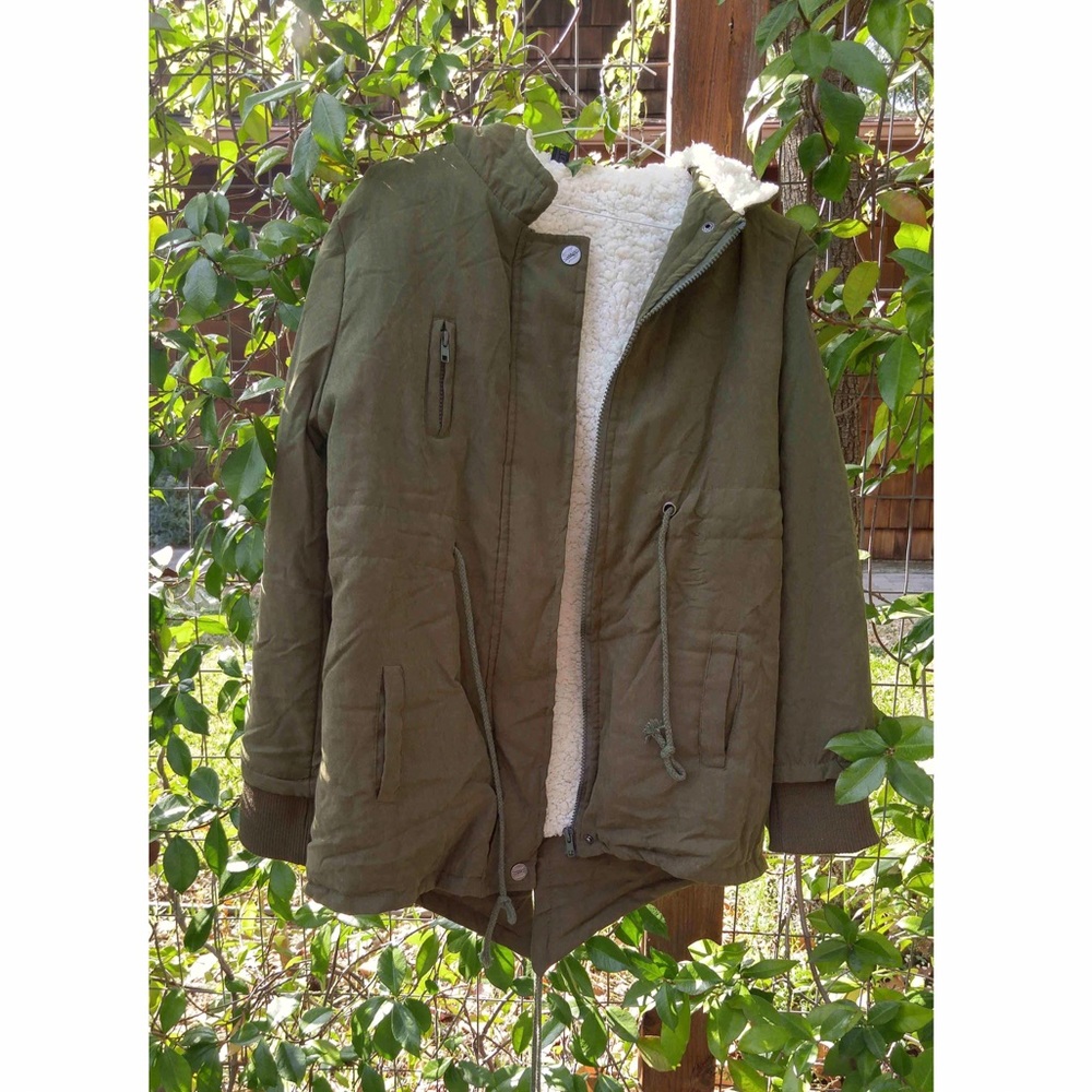 SOLD Nwot fur army green military jacket