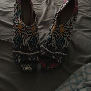 Steve Madden wedges