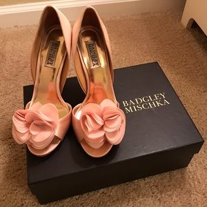 Bagdley Mischka Satin Pumps