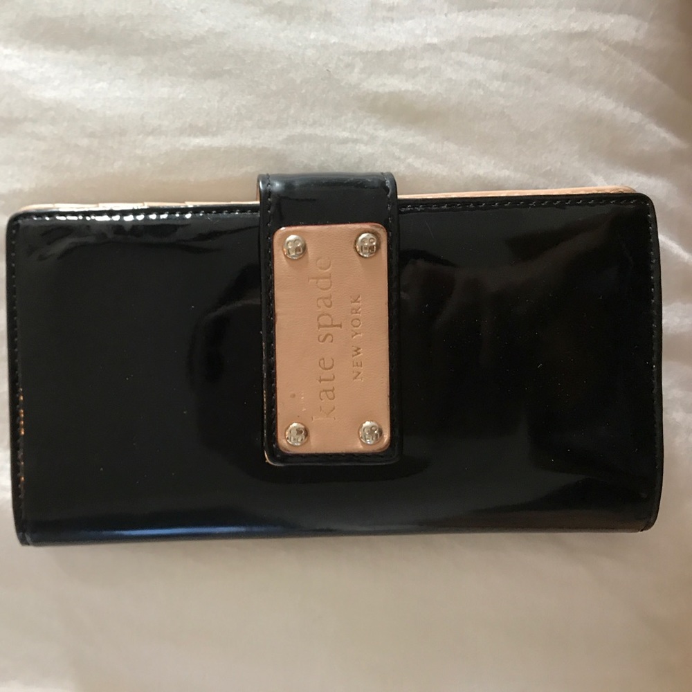 Kate Spade Black glossy wallet