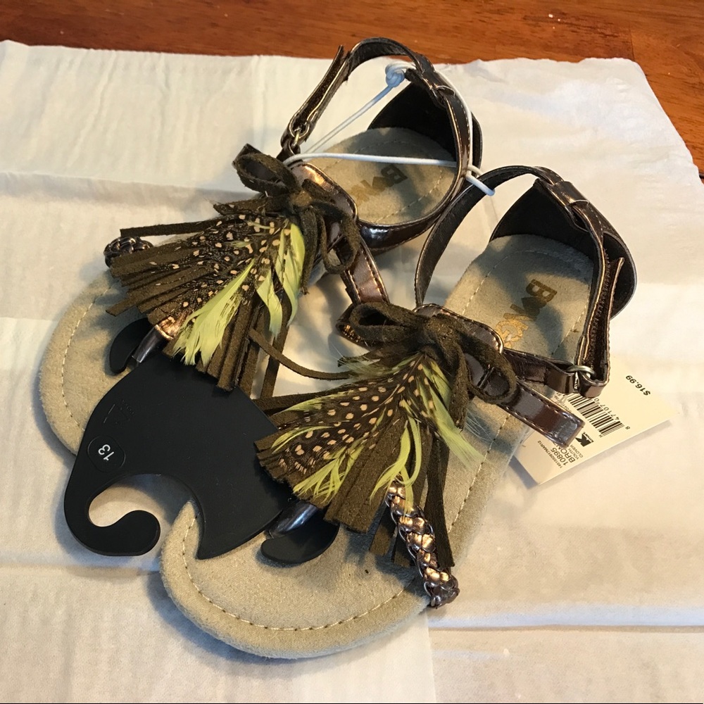 NWT girls sz13 feather sandals