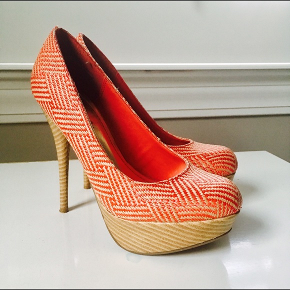 Bamboo Stiletto - Picture 2 of 4