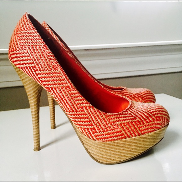 Bamboo Stiletto - Picture 3 of 4