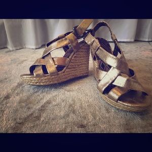 Jessica Simpson wedges