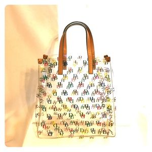 Dooney & Bourke clear lunch tote 8.5 h inches x 4w