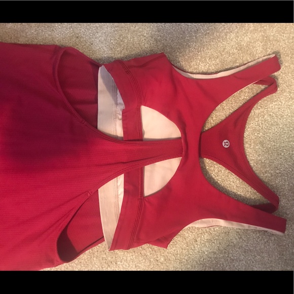 Lululemon Workout tank with built in bra - Picture 3 of 3