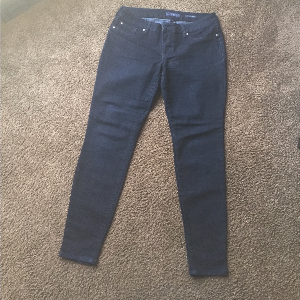 Jessica Simpson kiss me legging jeans
