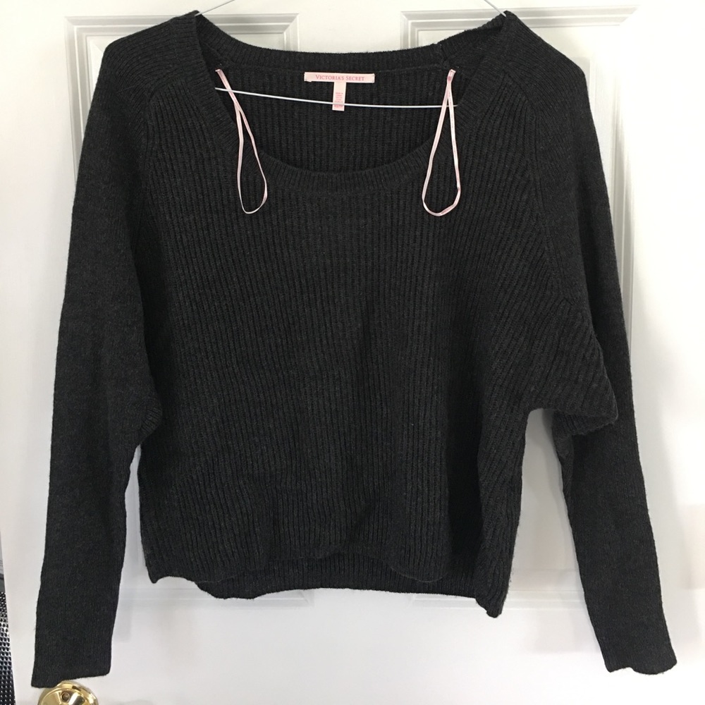 Grey Victoria's Secret sweater, size xs/to