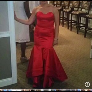 Red mermaid dress