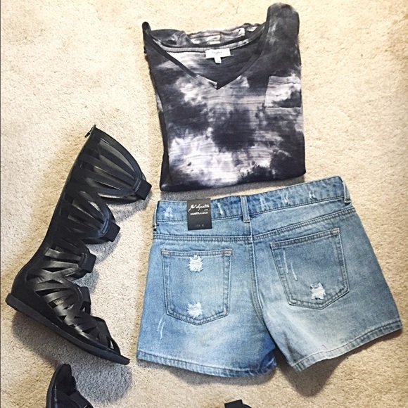 Distressed Denim Jean Shorts XS S - Picture 8 of 8