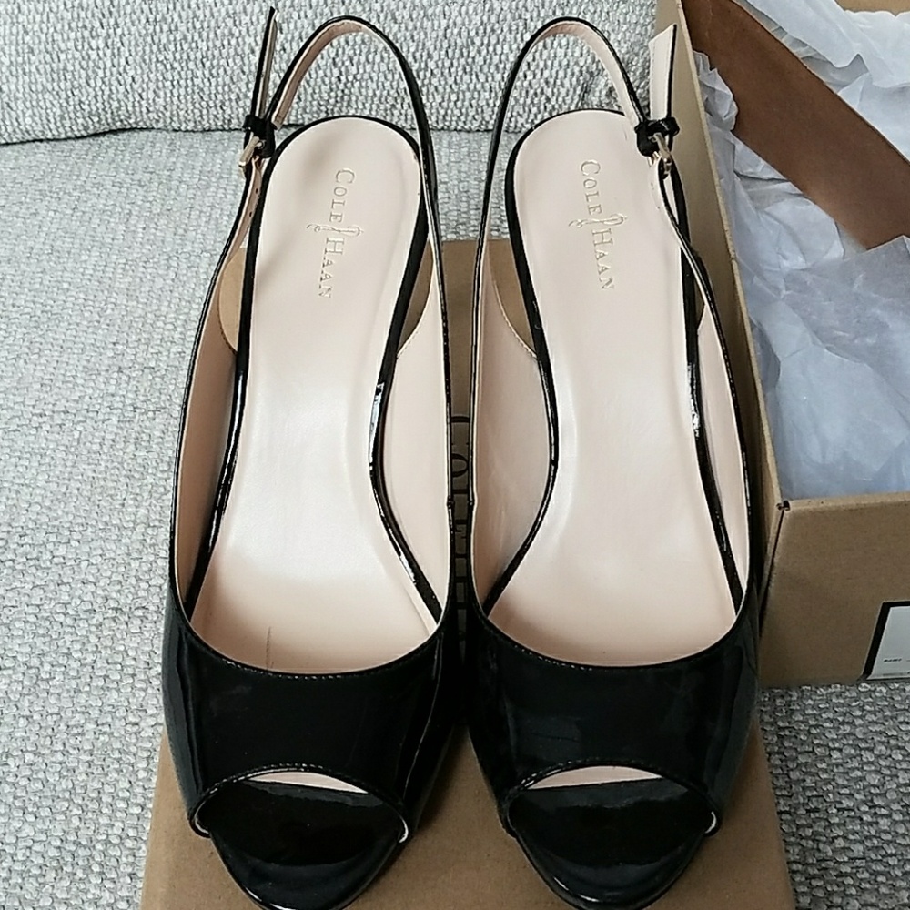 Cole Haan Margot OT Slng Black Patent pump size 8