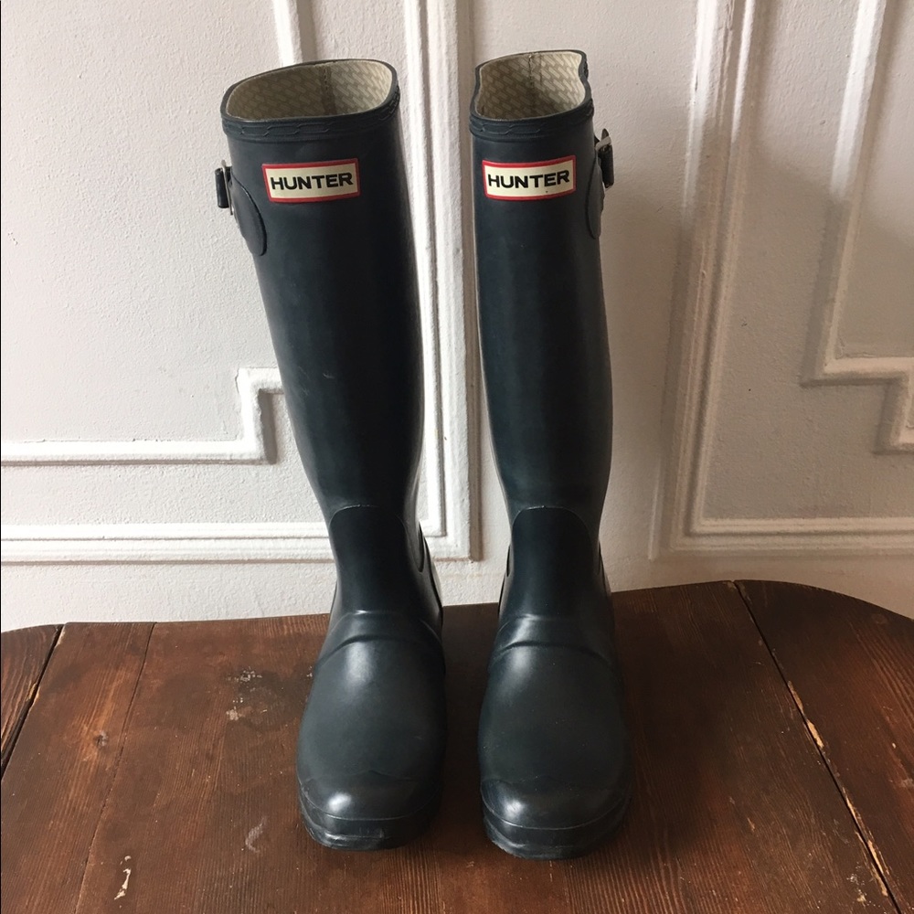 Navy blue Hunter Rainboots