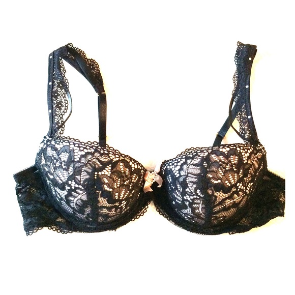 Daisy Fuentes Other - Black lace bra