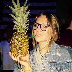 Meet your Posher, Sophia