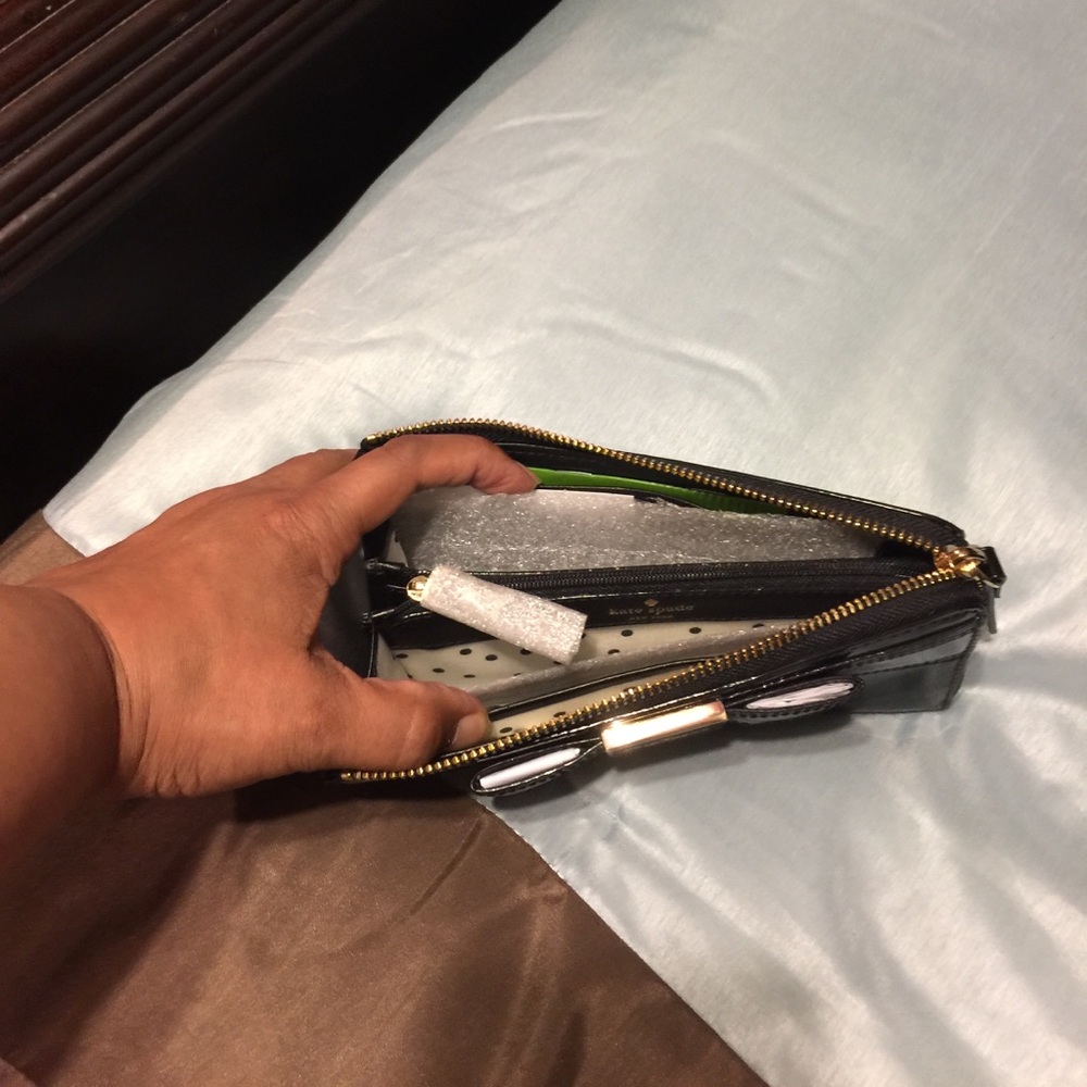 Tote/Wallet - Picture 4 of 4
