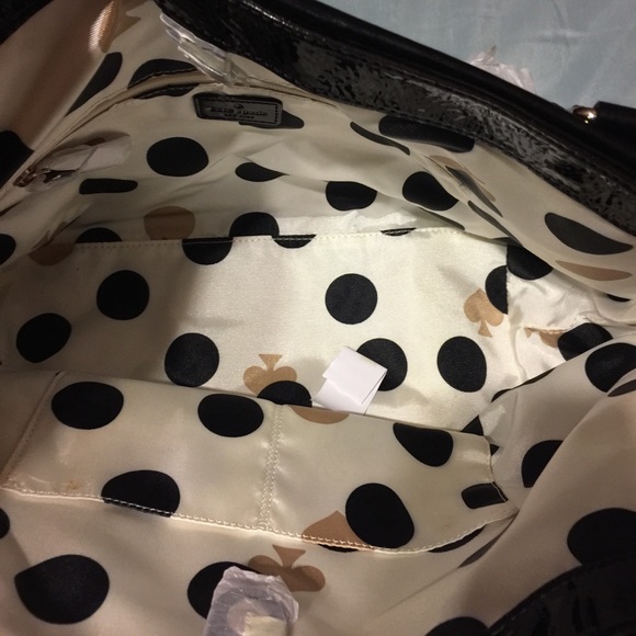 Tote/Wallet - Picture 2 of 4