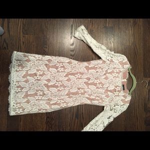 White long sleeve lace dress