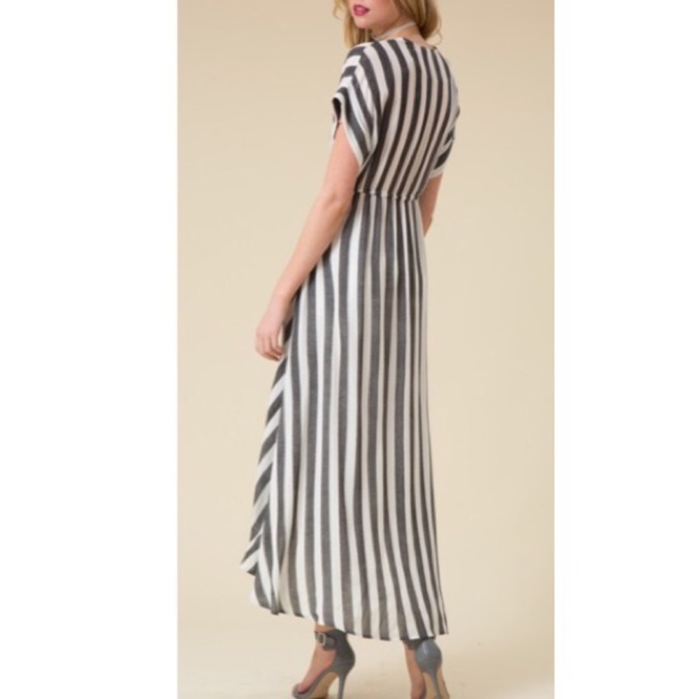 ✨LAST ONE ✨open gorgeous tie at the waist jacket - Picture 3 of 6