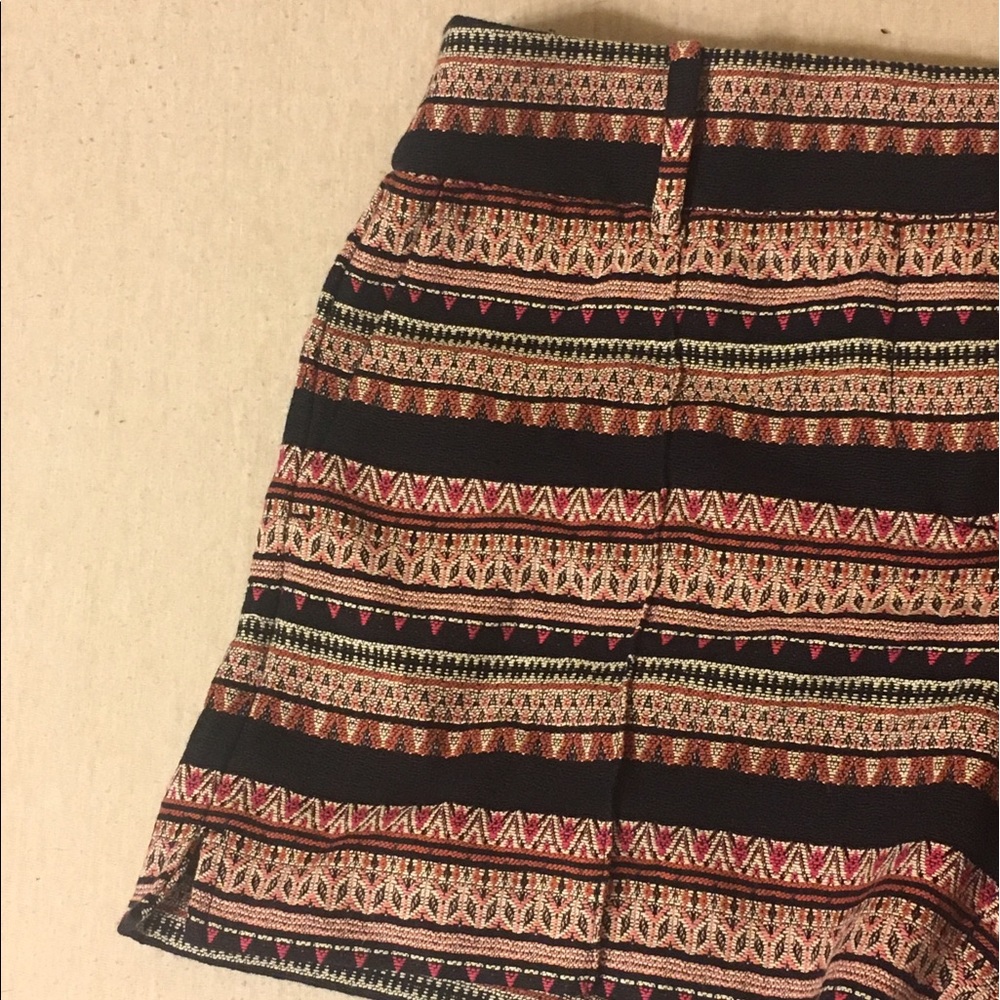 Loft 2P Shorts - Picture 2 of 3