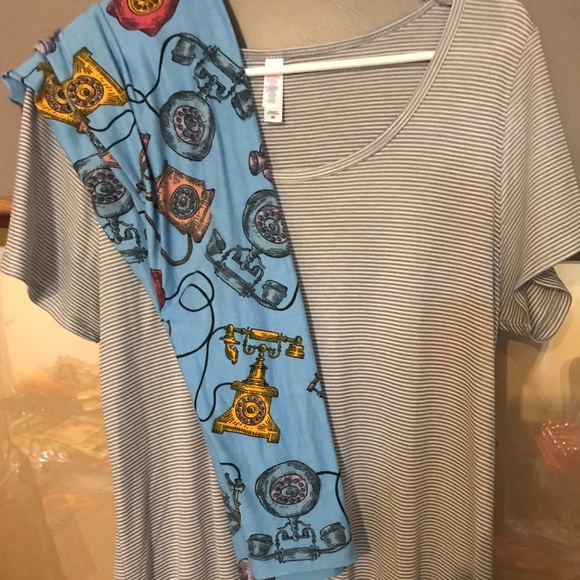 Lularoe outfit!! Medium classic and Os leggings! - Picture 1 of 1
