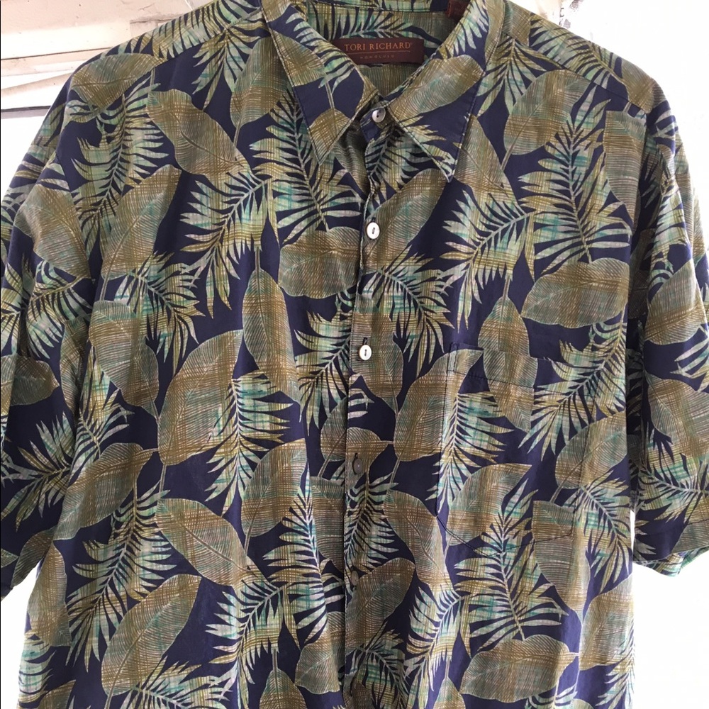 Tori Richard Hawaiian Style Shirt size XL