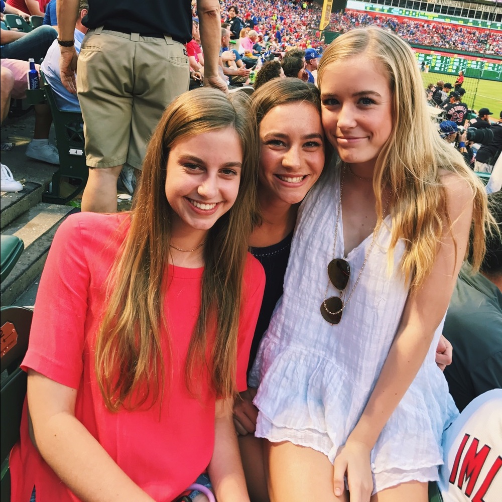 Meet your Posher, Isabel