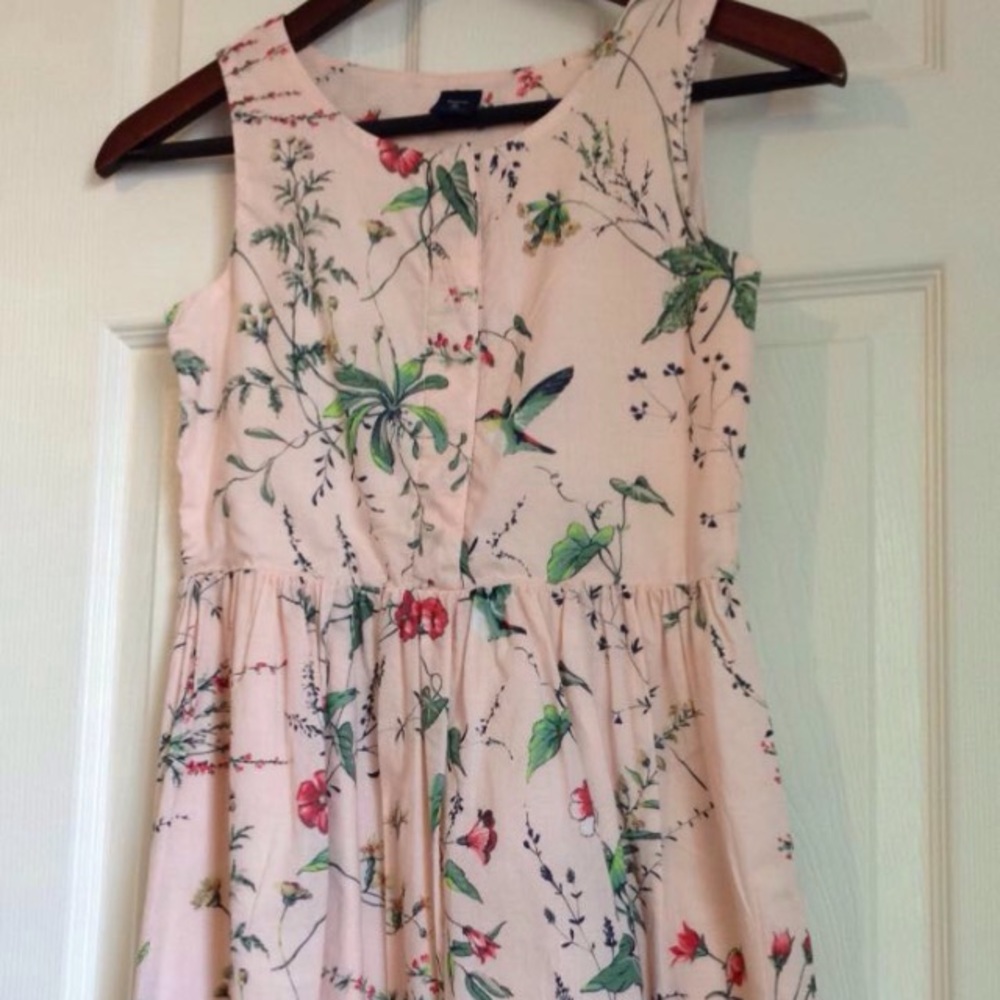 It's a size 12 dress from Gap