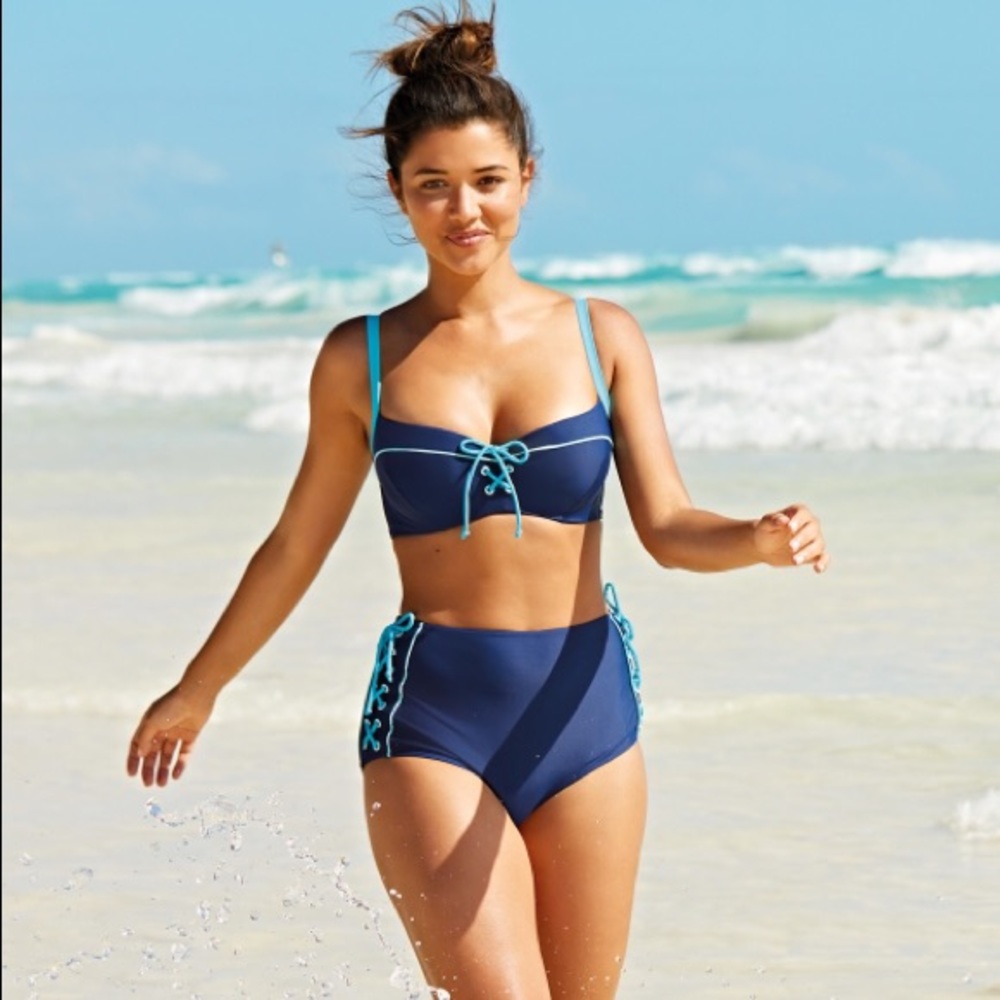 Two-piece Swimwear 😎