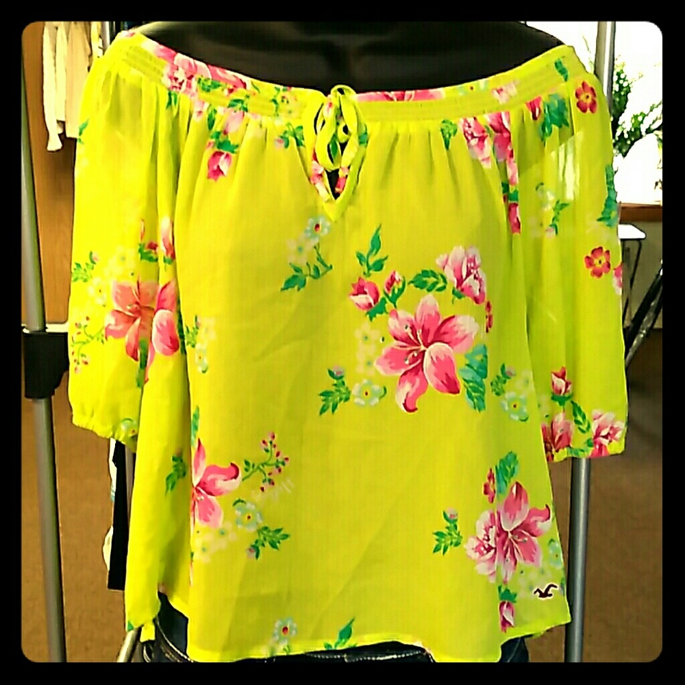 Floral Hollister Top