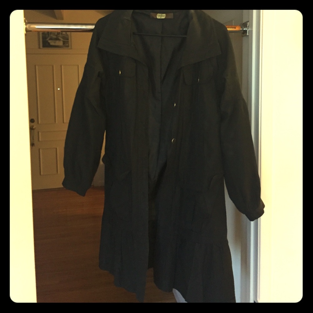 Eva Franco black coat
