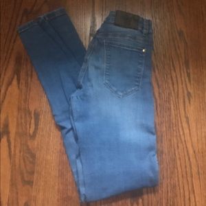 Zara Jeans