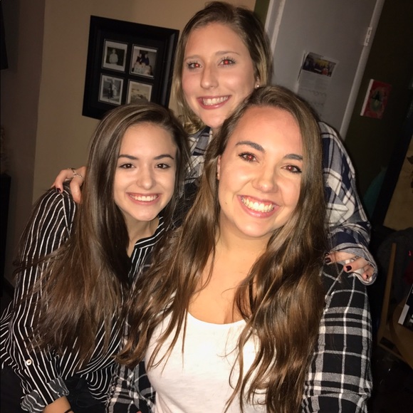 Meet your Posher, Lindsey - Picture 1 of 1